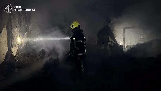 Одна людина загинула: росіяни реактивним дроном атакували Івано-Франківськ