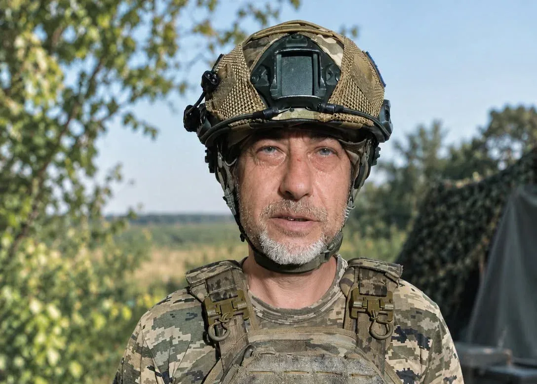 «Тепер точно знаю, що за два роки зможу відпочити»: 56-річний Дмитро підписав новий контракт