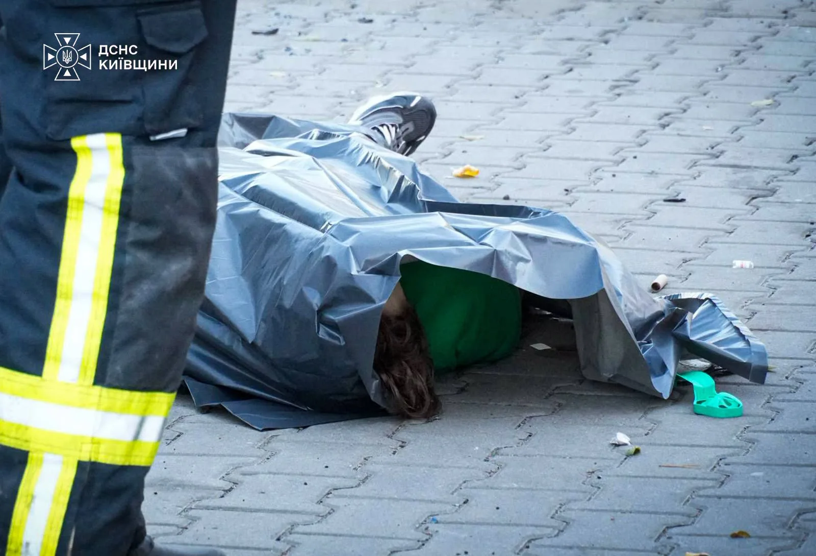 На трасі Київ–Одеса через російський обстріл спалахнули автомобілі, є загиблі та поранені
