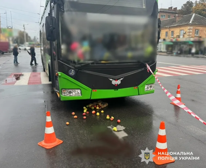 Водійці тролейбуса загрожує в’язниця за наїзд на 89-річну жінку