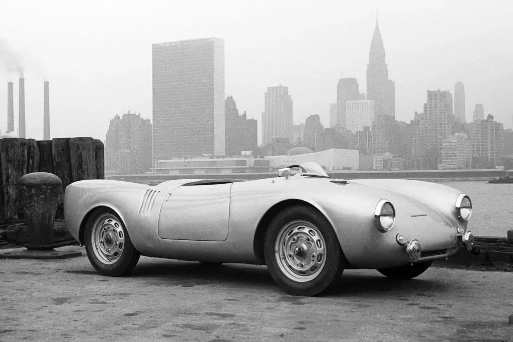 Porsche Mission S: новий середньомоторний суперкар стане флагманом марки