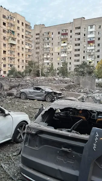 Є загиблі: Кременчук пережив одну з наймасштабніших атак (фото)
