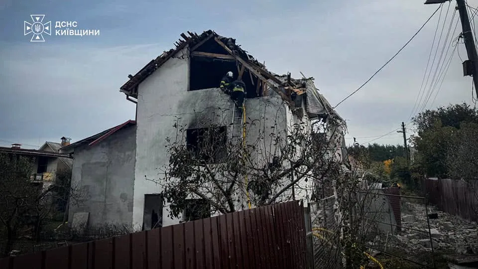 На Київщині через російські удари постраждала людина (фото, відео)