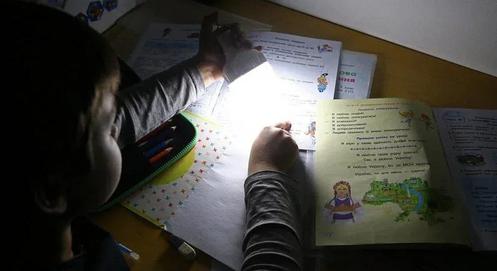 Обстріли й негода залишили без світла частину Миколаївщини