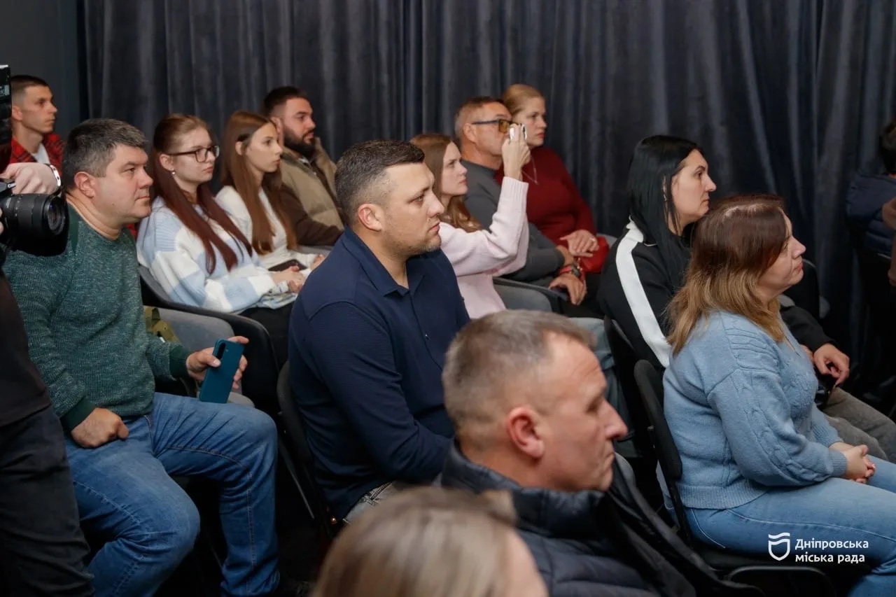 У Дніпрі відбувся Всеукраїнський круглий стіл про українську національну та громадянську ідентичність - 29.10.2026