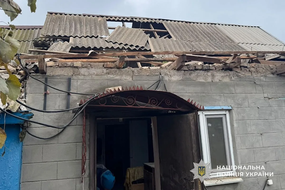 Двоє загиблих і шестеро поранених: поліція показала наслідки російських атак на Дніпропетровщині - 17.10.2026