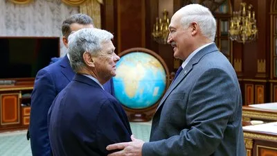Калійний гамбіт Трампа та Лукашенка, які наслідки для Білорусі, Канади та США?