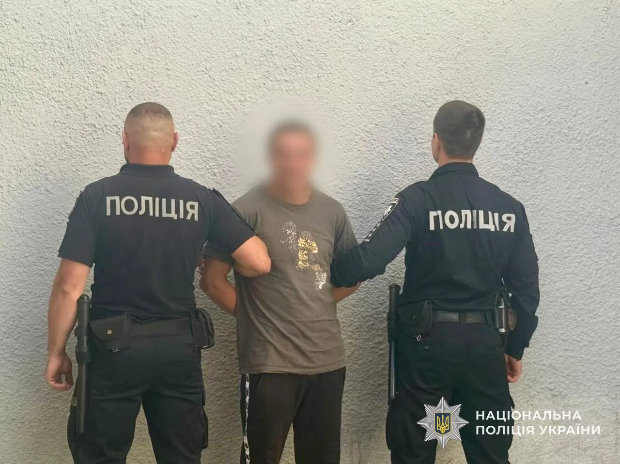 На Рахівщині судитимуть чоловіка, який вчинив розбійний напад на пенсіонерку