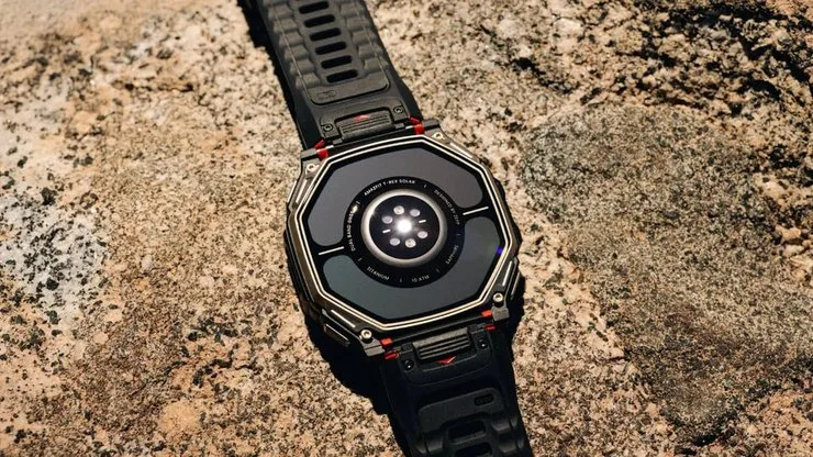 Amazfit T-Rex Dual Solar — солнечная панель