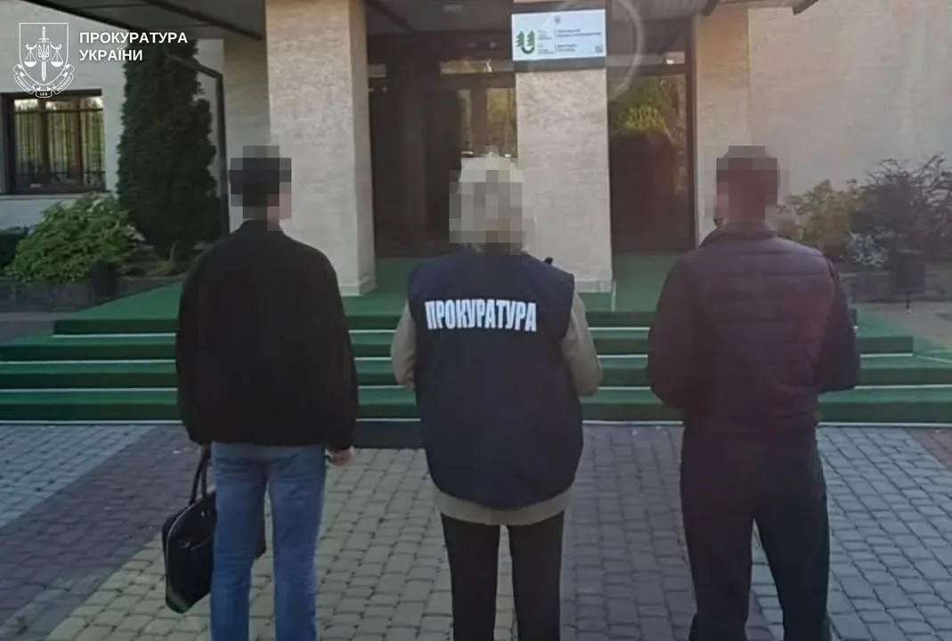 На Стрийщині посадовцю лісництва оголосили підозру через незаконну вирубку ялин у заказнику