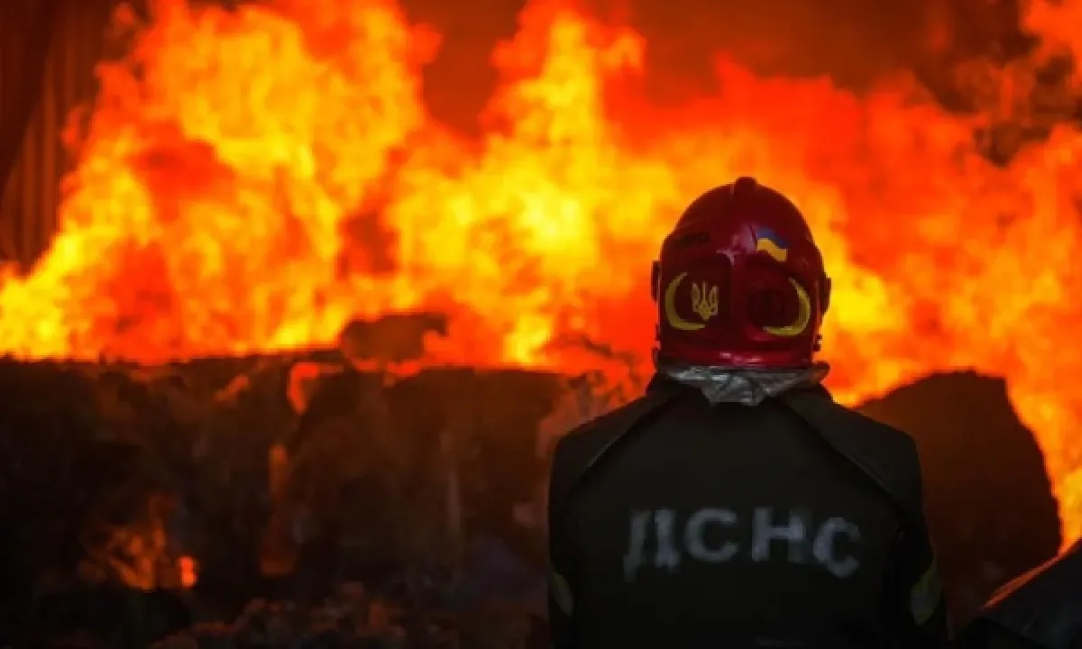 Ракетный обстрел Киева: в нескольких районах наблюдаются последствия