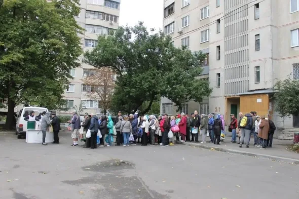 Благодійний фонд Павла Фукса роздає гарячі обіди у Харкові