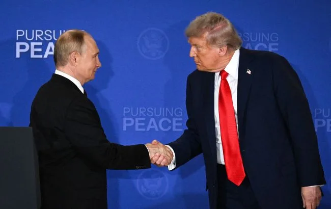 Сенаторы США потребовали, чтобы Трамп отменил скандальную сделку с Россией