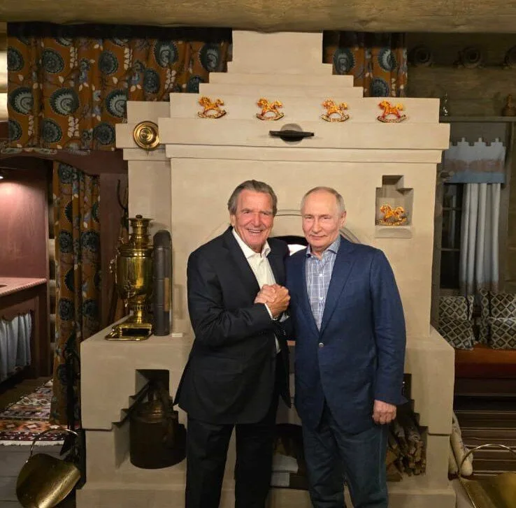 Де саме ''у себе вдома'' з піччю, самоваром і валянками Путін міг зустрічатися зі Шредером? Є одна версія