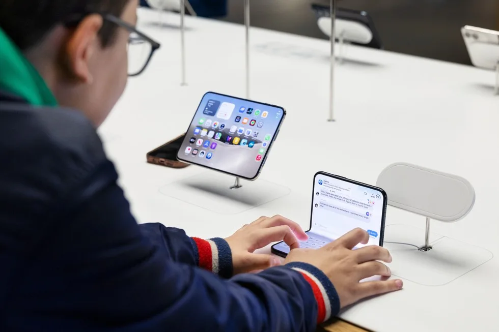 Характеристики iPhone Duo: два екрани та процесор A20 Pro