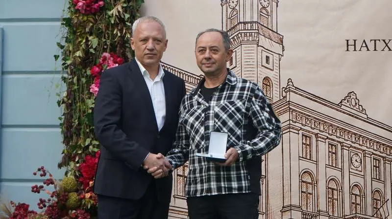 Що відбувається у центрі Чернівців зараз: фоторепортаж з Дня міста