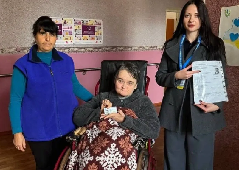 На Черкащині 60-річна жінка отримала свій перший паспорт