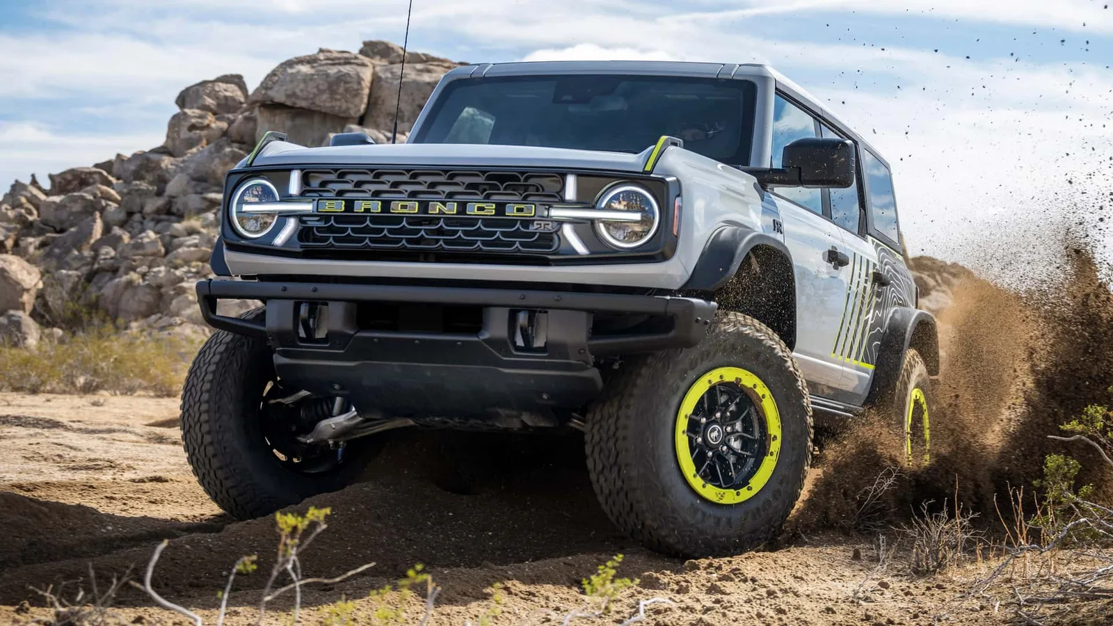 Ford перенес мотор от Raptor на обычные версии внедорожника Bronco