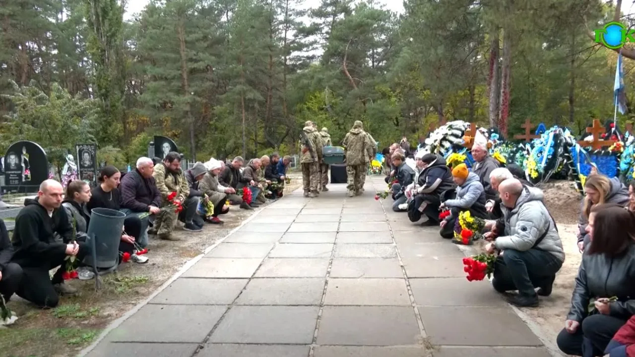 У Горішніх Плавнях попрощалися із загиблим воїном Максимом Волковим
