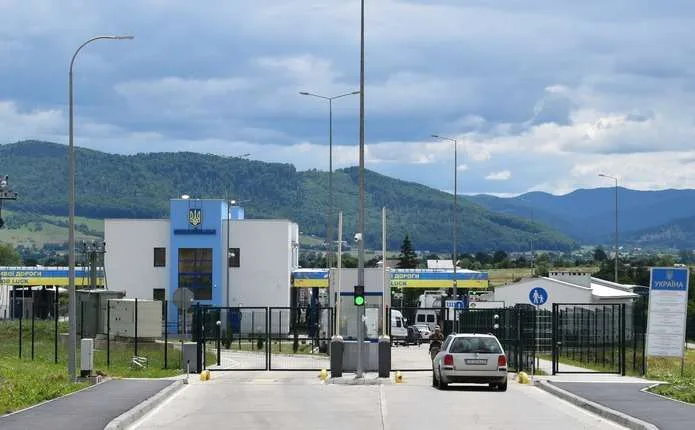23-річний буковинець планував підкупити прикордонника в Красноїльську за 100 євро