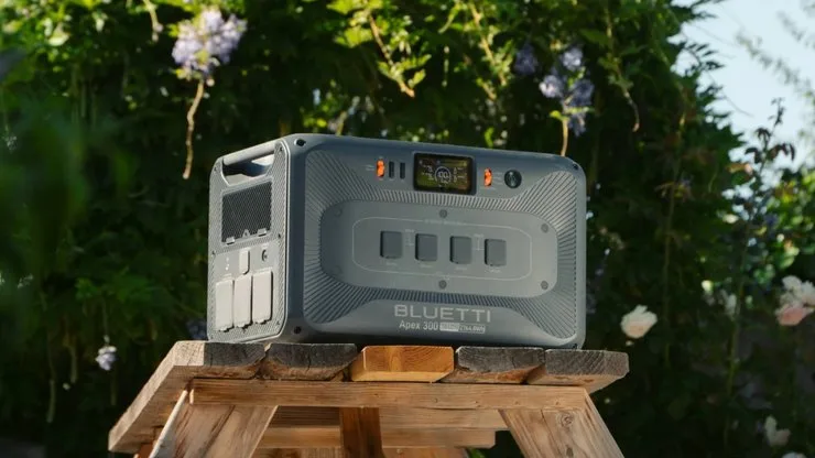 Зарядная станция Bluetti Apex 300