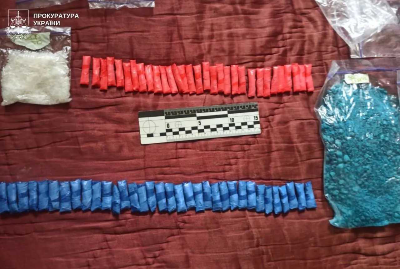 На Львівщині судитимуть чоловіка, у якого вилучили понад 1,2 кг наркотиків і психотропів