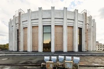 На відновлення Українського дому після обстрілу спрямували майже ₴1,55 мільйона