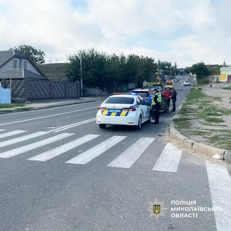 Місце ДТП за участю кросовера Toyota Rav 4 та пішохідки в Миколаєві