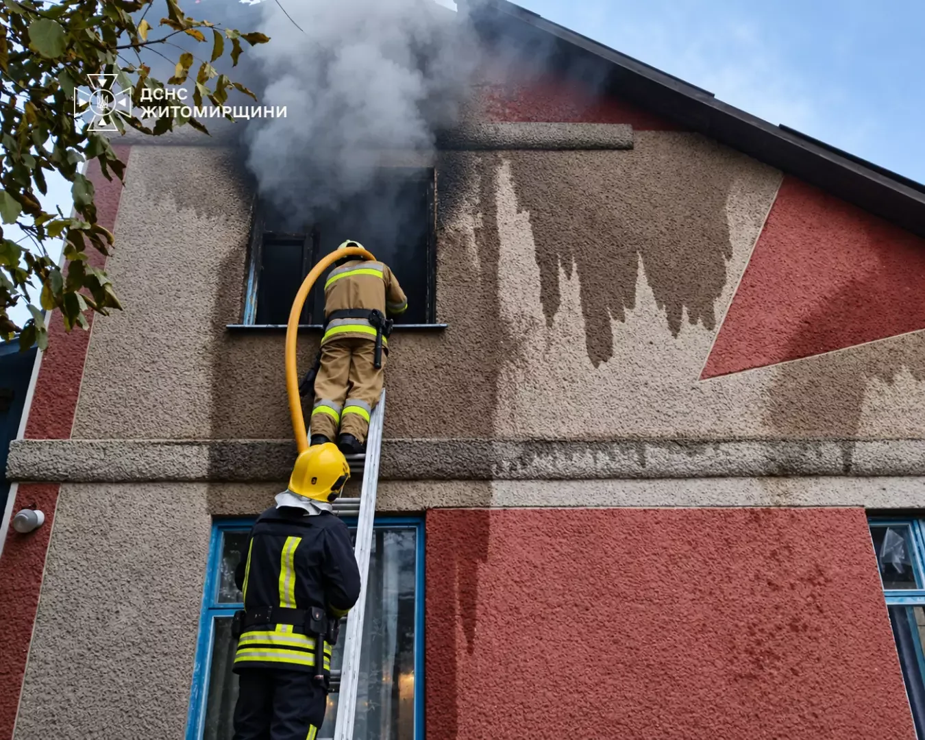 Пожежа у двоповерховому житловому будинку в Брусилові