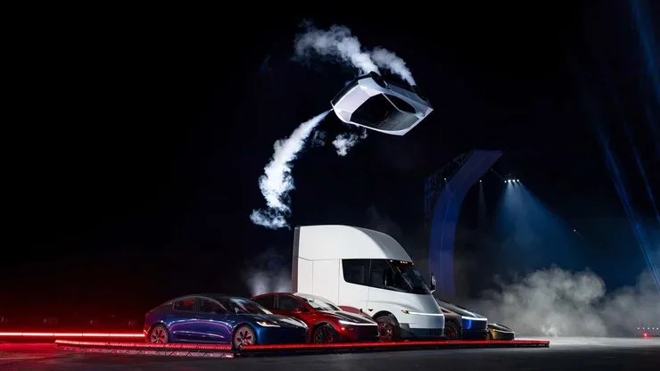 Автомобиль Tesla Roadster