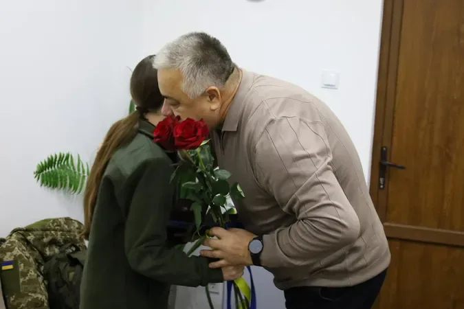 На Волині доньці загиблого Героя вручили три державні нагороди (фото)