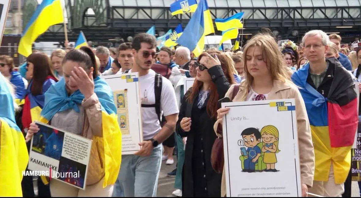 У Гамбурзі розпочався суд над військовослужбовцем Сергієм Кузнєцовим у справі про підрив «Північних потоків» У Гамбурзі розпочався суд над військовослужбовцем Сергієм Кузнєцовим у справі про підрив «Північних потоків»