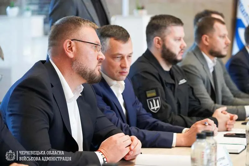 Нові пункти пропуску та модернізація залізниці: які проєкти для Буковини обговорили в Румунії Нові пункти пропуску та модернізація залізниці: які проєкти для Буковини обговорили в Румунії
