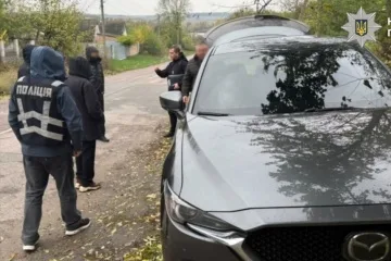 На Київщині директора медзакладу підозрюють в отриманні $10 тисяч хабаря за фіктивну інвалідність