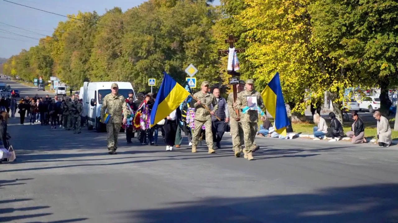 У Кобеляках попрощалися із Захисником України Ігорем Дриждем