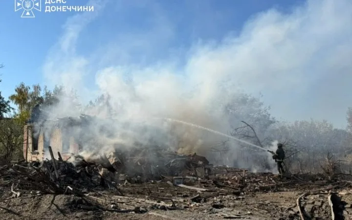 У Слов’янську росіяни повторно атакували рятувальників дроном під час гасіння пожеж