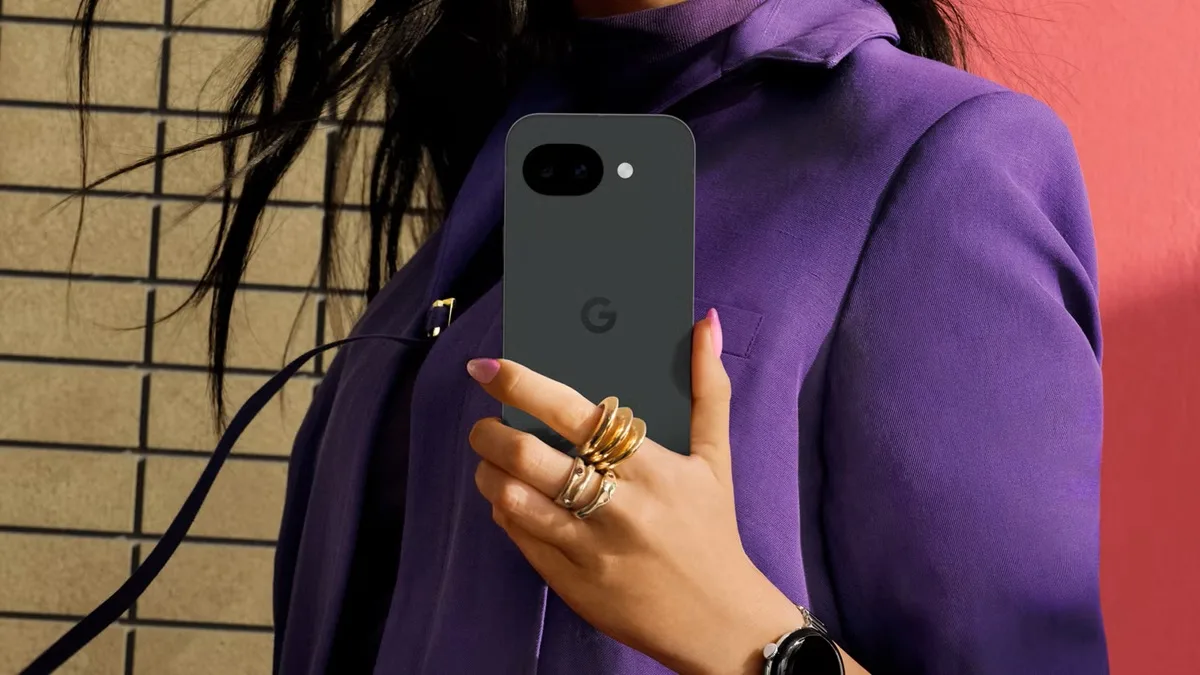 3 компактных смартфона за нормальные деньги: Google Pixel, Motorola и OnePlus (фото)