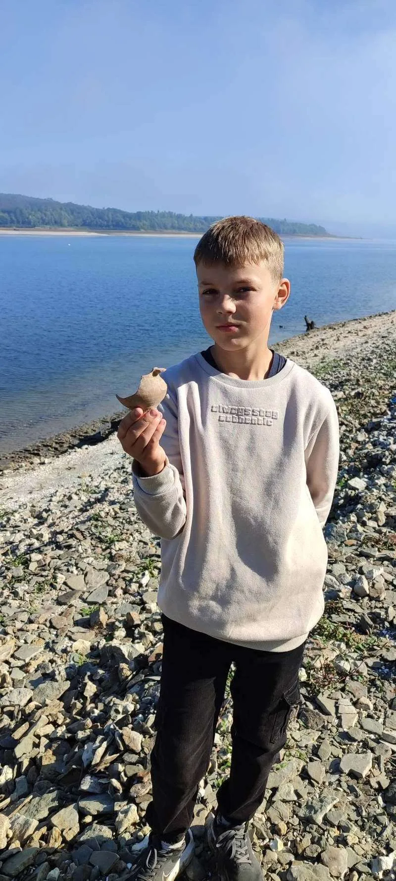 (ФОТО) Дністер міліє і на Буковині все більше історичних знахідок: сліди давніх поселень і доісторичних тварин