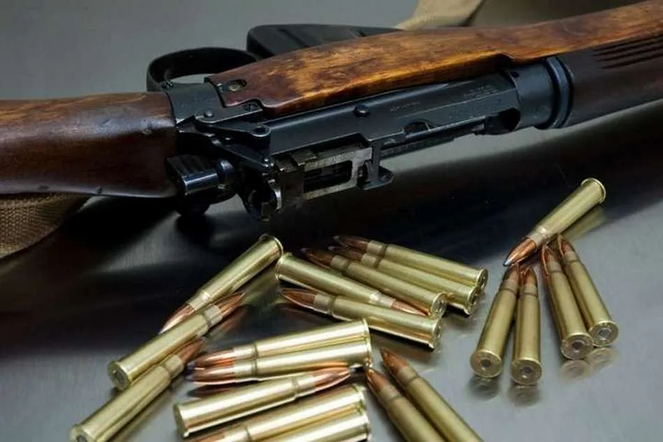 На Дніпропетровщині судитимуть чоловіка за збут вогнепальної зброї і вибухівки