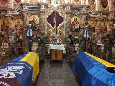 У Полтаві попрощалися з двома полеглими захисниками України