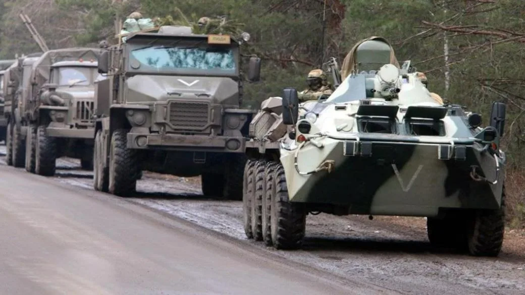 Оккупанты запретили движение военных конвоев по сухопутному коридору