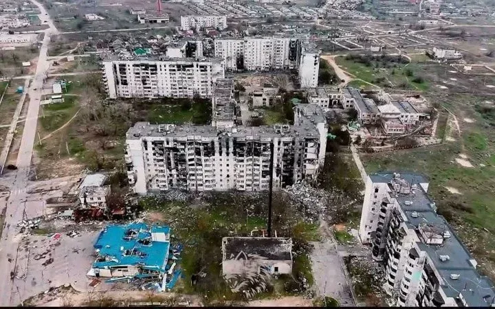 Володимир Зеленський та Папа Римський обговорили створену росіянами гуманітарну катастрофу в Олешках 