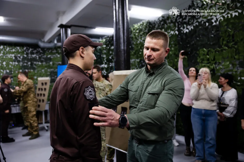 На Дніпропетровщині 48 ліцеїстів склали присягу і отримали свої перші шеврони - 02.10.2026 На Дніпропетровщині 48 ліцеїстів склали присягу і отримали свої перші шеврони - 02.10.2026
