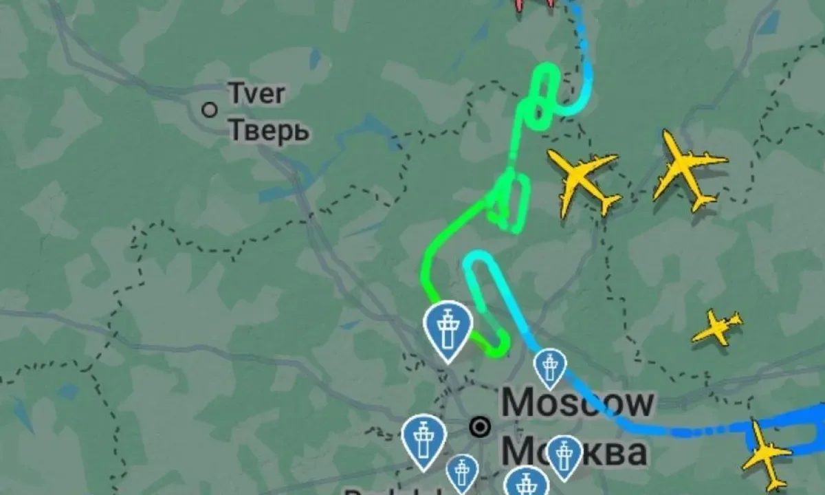 Украинские беспилотники не пускают Путина в Москву: борт №1 не может сесть ни в одном аэропорту