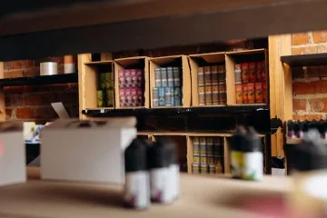 БЕБ вилучило у Львові нелегальну продукцію для електронних сигарет на ₴12,6 мільйона