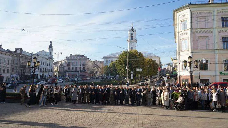 (ФОТО) Як у Чернівцях відзначили День захисників та захисниць України