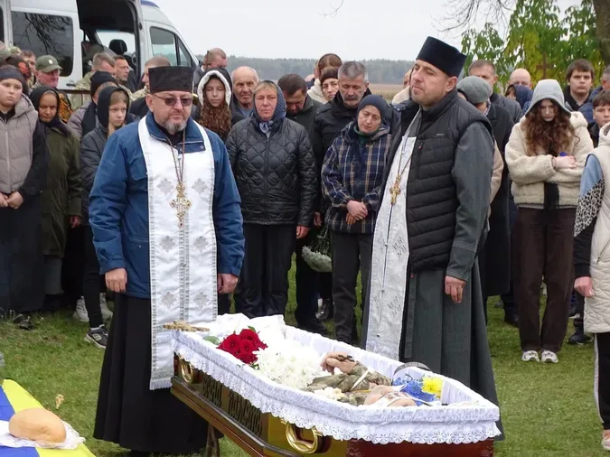 На Волині попрощалися із Захисником Петром Костровським (фото)