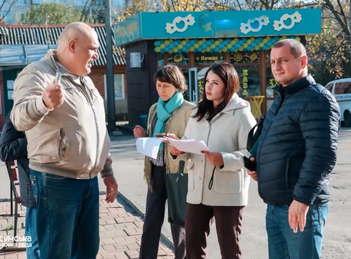 Як у Сумах виявляють перешкоди та шукають рішення для безбар’єрності