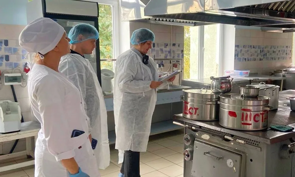 На Одещині перевірили 510 закладів освіти — у кожному третьому виявили проблеми з харчуванням
