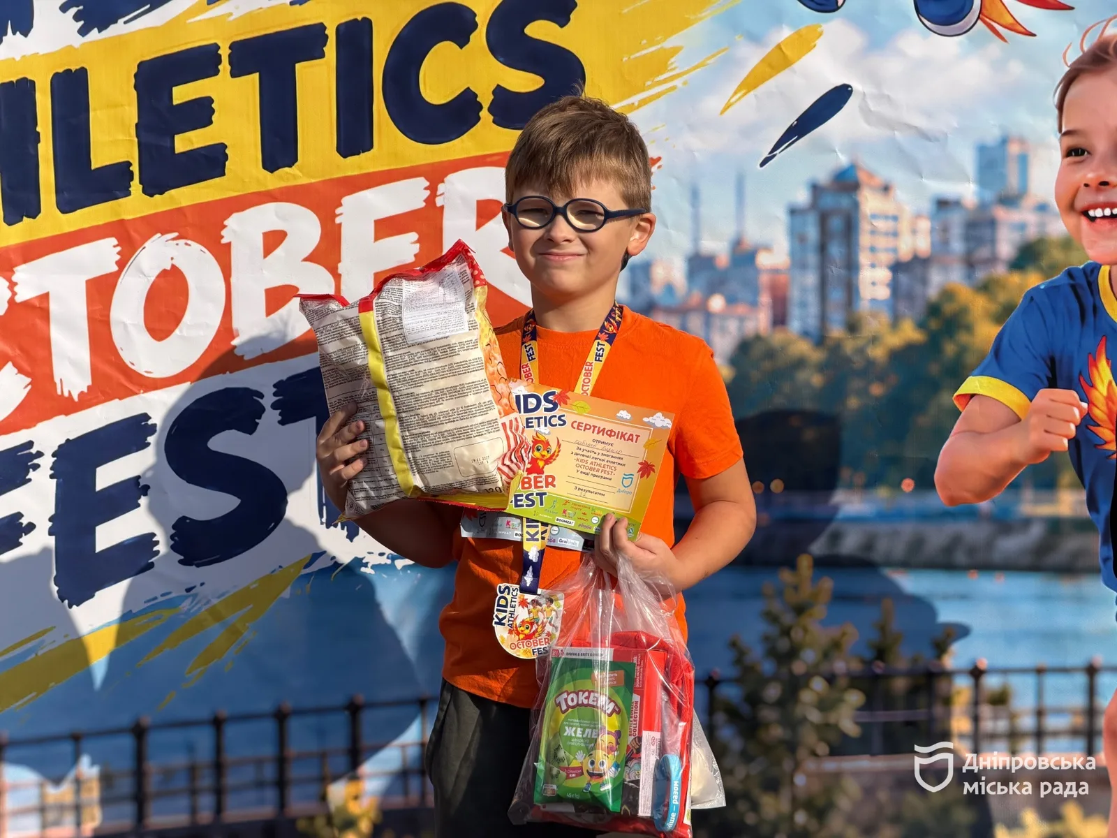 Понад 200 дітей долучилися до спортивного фестивалю Kids Athletics OCTOBER FEST у Дніпрі - 11.10.2026